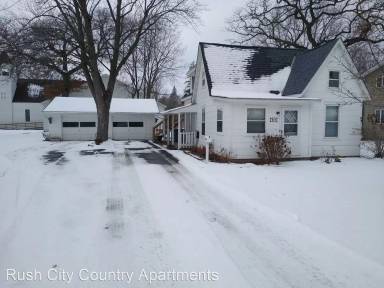 Main picture of 403 Quinn Ave NW