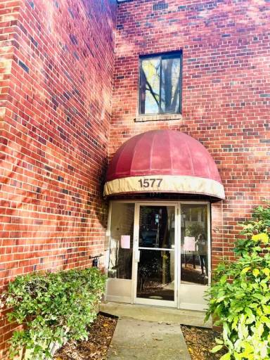 Main picture of 1563 N Colonial Ter