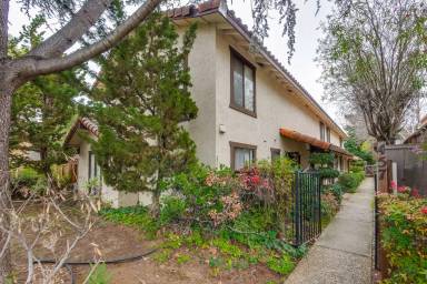 Main picture of 457 Tyndall St