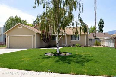 Main picture of 1355 Victoria Dr