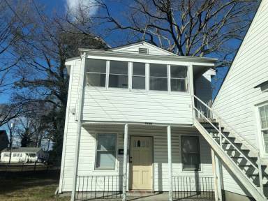 Main picture of 5100 Woolsey St