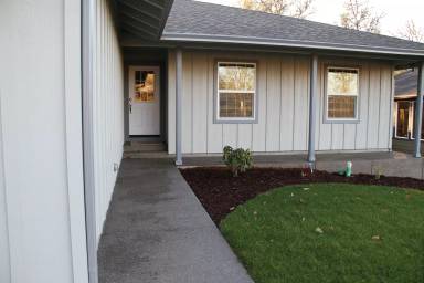 Main picture of 1575 W Basil St