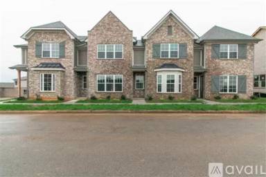 Main picture of 131 Savannah Ave