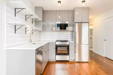 Main picture of 1523 W Monroe St