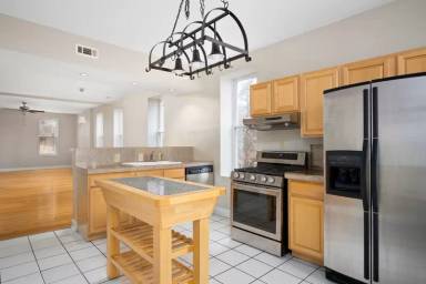 Main picture of 6732 Garner Ave