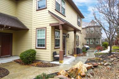 Main picture of 1254 E Winding Creek Dr