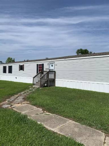 Main picture of 2788 Balfour St