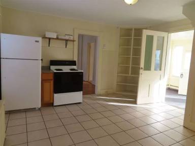 Main picture of 207 Gilford Ave