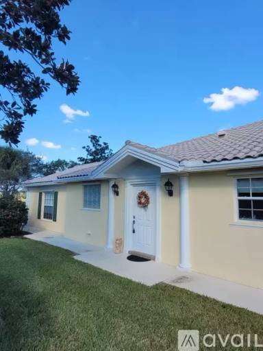 Main picture of 7580 Camminare Dr