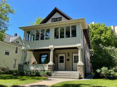 Main picture of 910 Franklin Ter