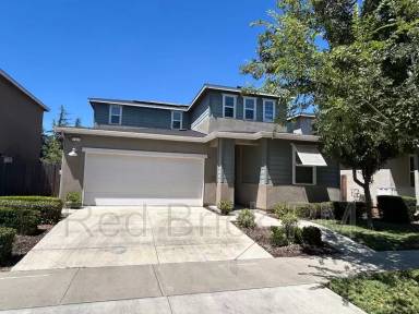 Main picture of 2367 Explorador Dr