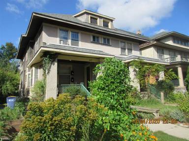 Main picture of 569 Paris Ave SE