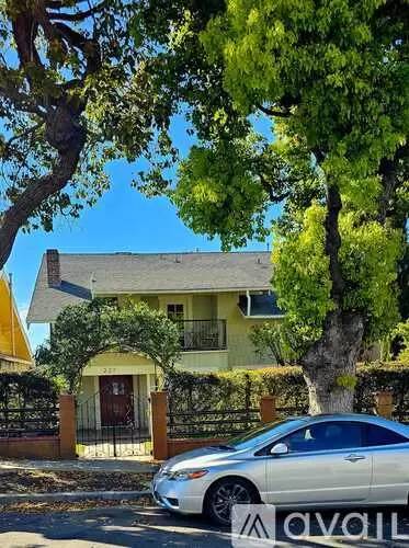 Main picture of 227 S Vendome St