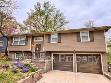 Main picture of 4424 NE Sunnybrook Ln