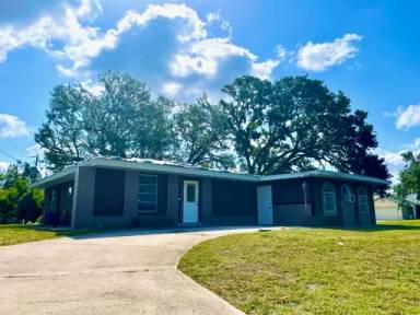 Main picture of 1362 Fireside St