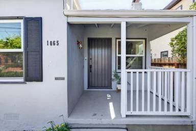 Main picture of 1065 48th St