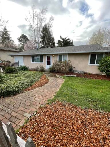 Main picture of 12050 SW Burlheights St