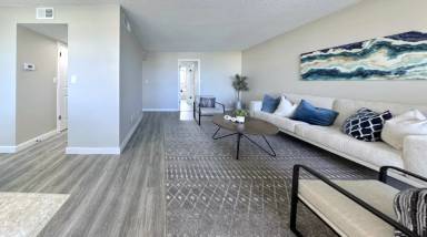 Main picture of 5095 Bay St NE