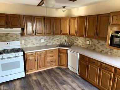 Main picture of 9 Bassett St