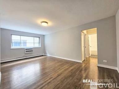 Main picture of 528 W Oakdale Ave