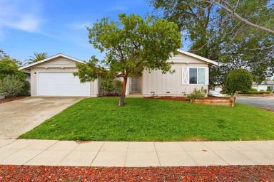 Main picture of 829 Rose Blossom Dr