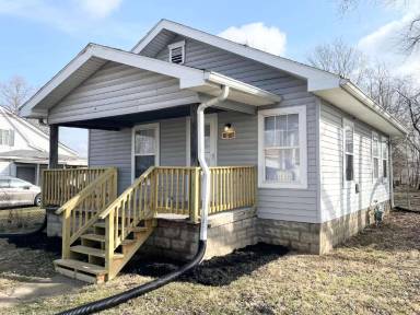 Main picture of 2627 S Goodlet Ave