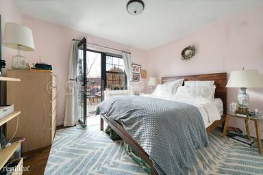 Main picture of 2214 Astoria Blvd