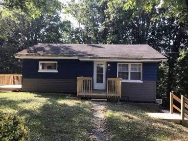 Main picture of 92 Deaver Park Cir