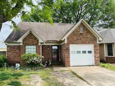Main picture of 2244 Hometown Dr