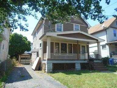 Main picture of 3296 W 90th St