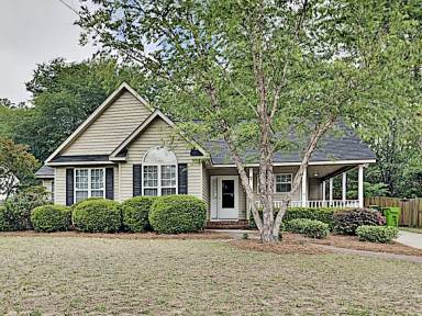 Main picture of 7 Rosepine Dr
