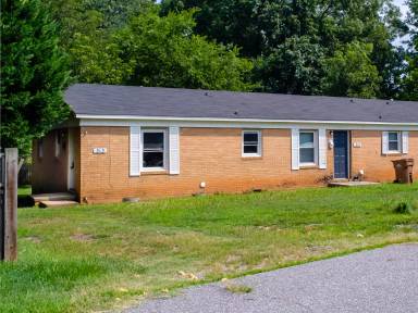 Main picture of 315 Jennings St