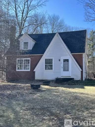 Main picture of 198 Hanks Hill Rd