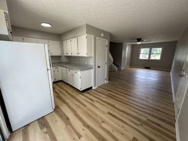 Main picture of 7616 Cortina Ct