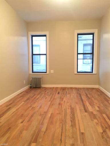 Main picture of 272 E 55th St