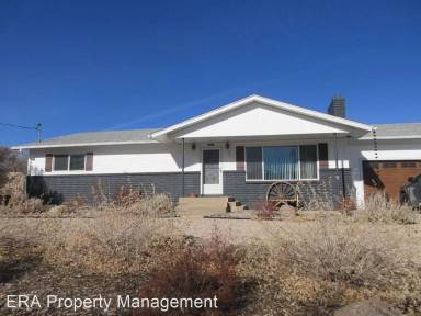 Main picture of 16 W Center St