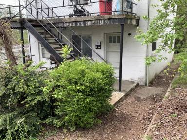 Main picture of 803 Woodrow Wilson Pl