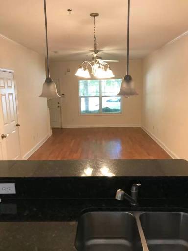 Main picture of 141 Foreman Dr