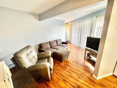 Main picture of 848 Tappan Ave