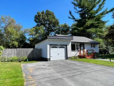 Main picture of 22209 Patricia Dr
