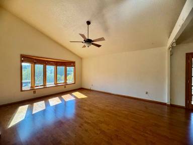 Main picture of 2555 Westridge Dr