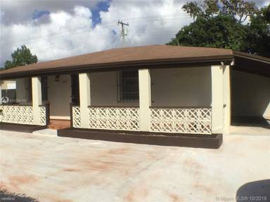 Main picture of 6335 SW 39th St