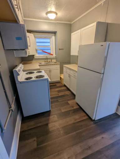 Main picture of 155 Queen St