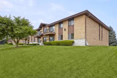 Main picture of 111 Chateau Dr