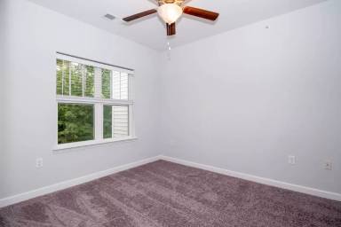 Main picture of 245 S Kerr Ave