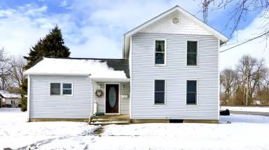 Main picture of 105 S Green St