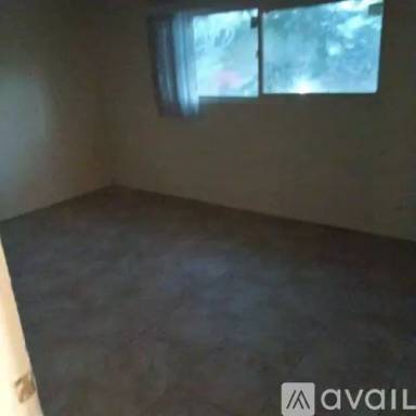 Main picture of 1232 N Sierra Way