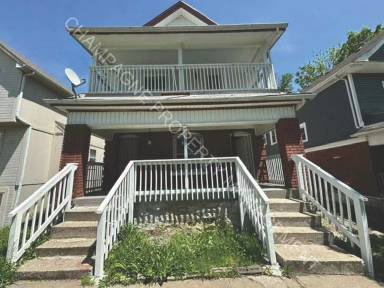 Main picture of 3231 Park Ave