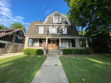 Main picture of 1929 Summit St
