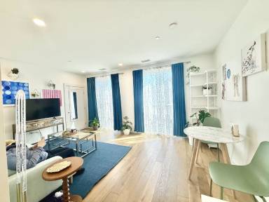 Main picture of 97 Elmwood St